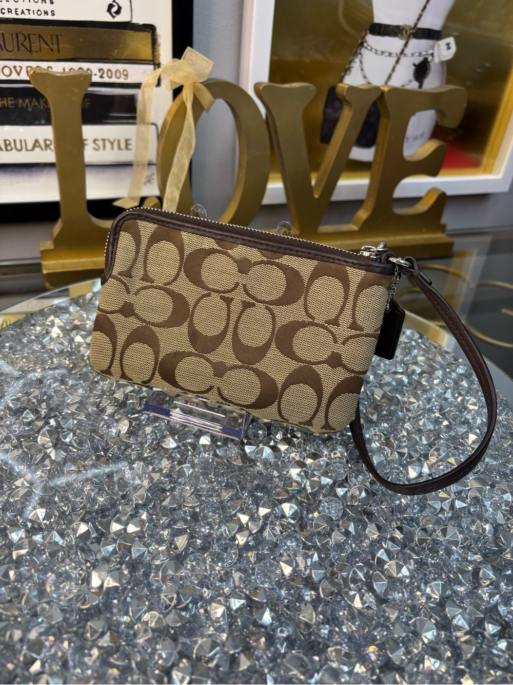 Coach Corner Zip Wristlet in Signature Canvas EUC - Picture 4 of 12